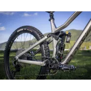 Dartmoor Rocbird Enduro Evo 29/27,5 - glossy Metallic Silver | Katmar.cz