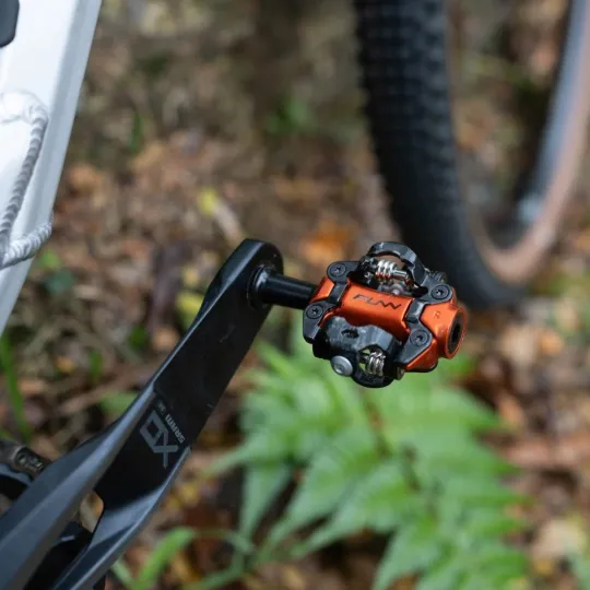 Funn Tactic SPD - červené – Bike Pedals | Katmar.cz