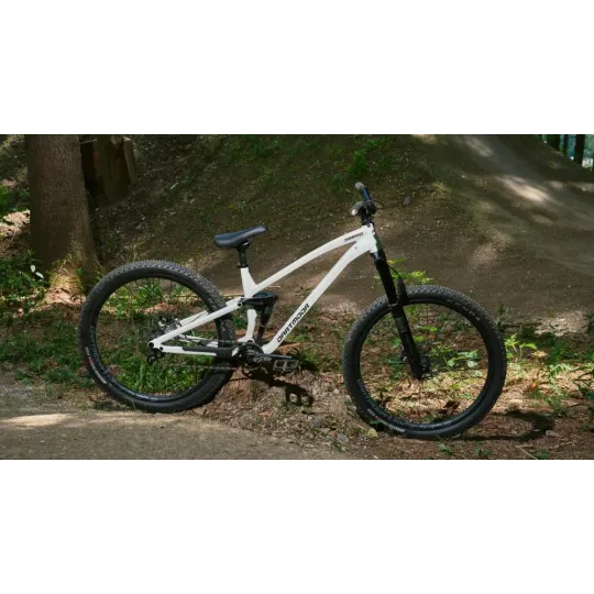 Dartmoor Jibbird | Slopeduro & Jibbing Bike | Katmar.cz