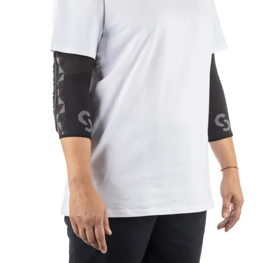 Chrániče loktů Seryt Flow Elbow Arlecchino Grey Black (černošedé) | Katmar.cz