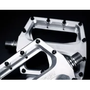 Dartmoor THUNDER Alu CNC pedály - Silver | Katmar.cz
