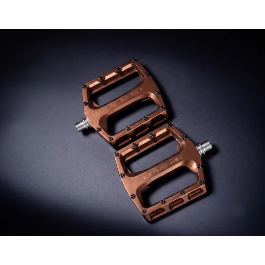 Dartmoor THUNDER Alu CNC – Bike Pedals (Choco) | Katmar.cz