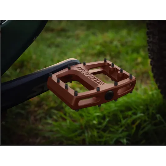 Dartmoor ROOST Nylon – Bike Pedals (Choco) | Katmar.cz