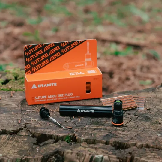 Granite Suture Aero Tire Plug Kit černá – oprava tubeless | Katmar.cz