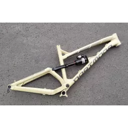 Dartmoor Blackbird 27.5 rám Ltd. Sand vel.M (RS Monarch Plus RC3 | Katmar.cz