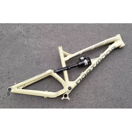Dartmoor Blackbird 27.5 rám Ltd. Sand vel.M (RS Monarch Plus RC3 | Katmar.cz