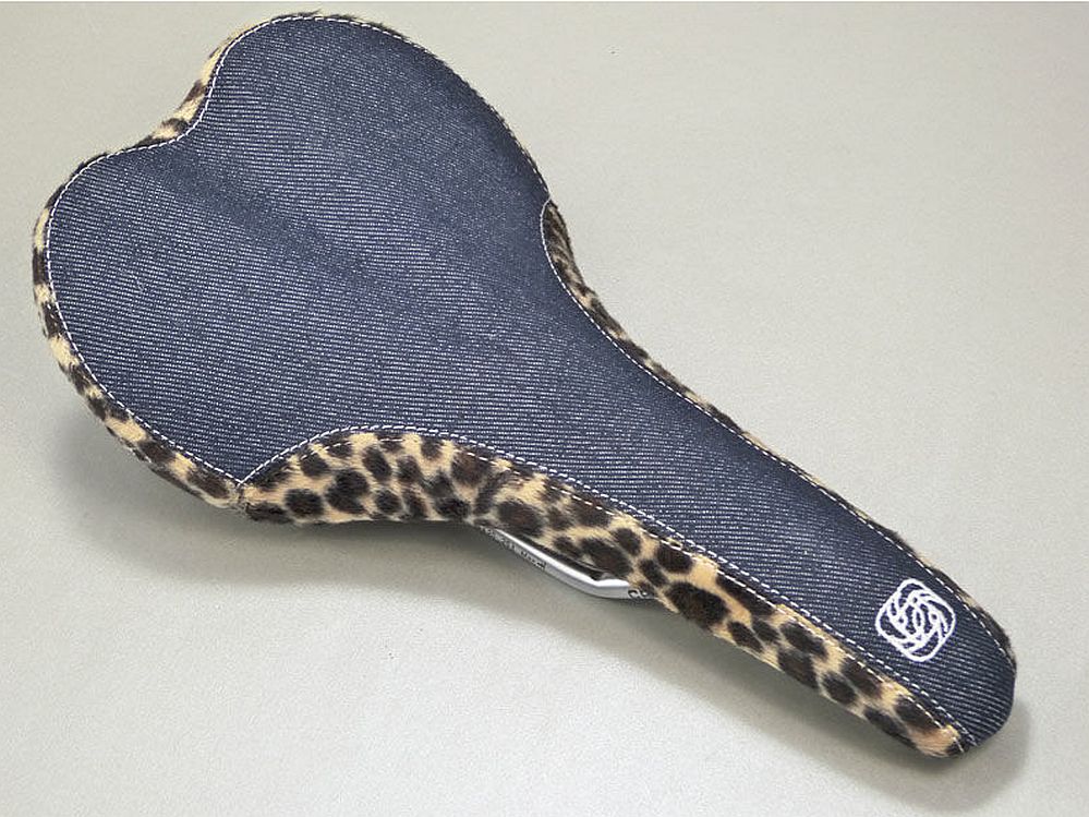 Gusset R series designové sedlo - Denim / Leopard skin