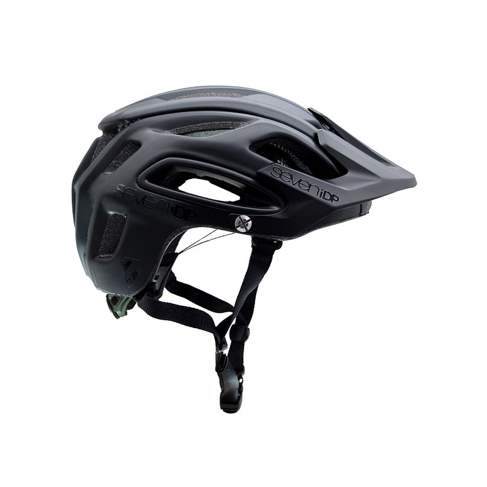 7idp - SEVEN helmet M2 BOA Matt Black Gloss Black (55)